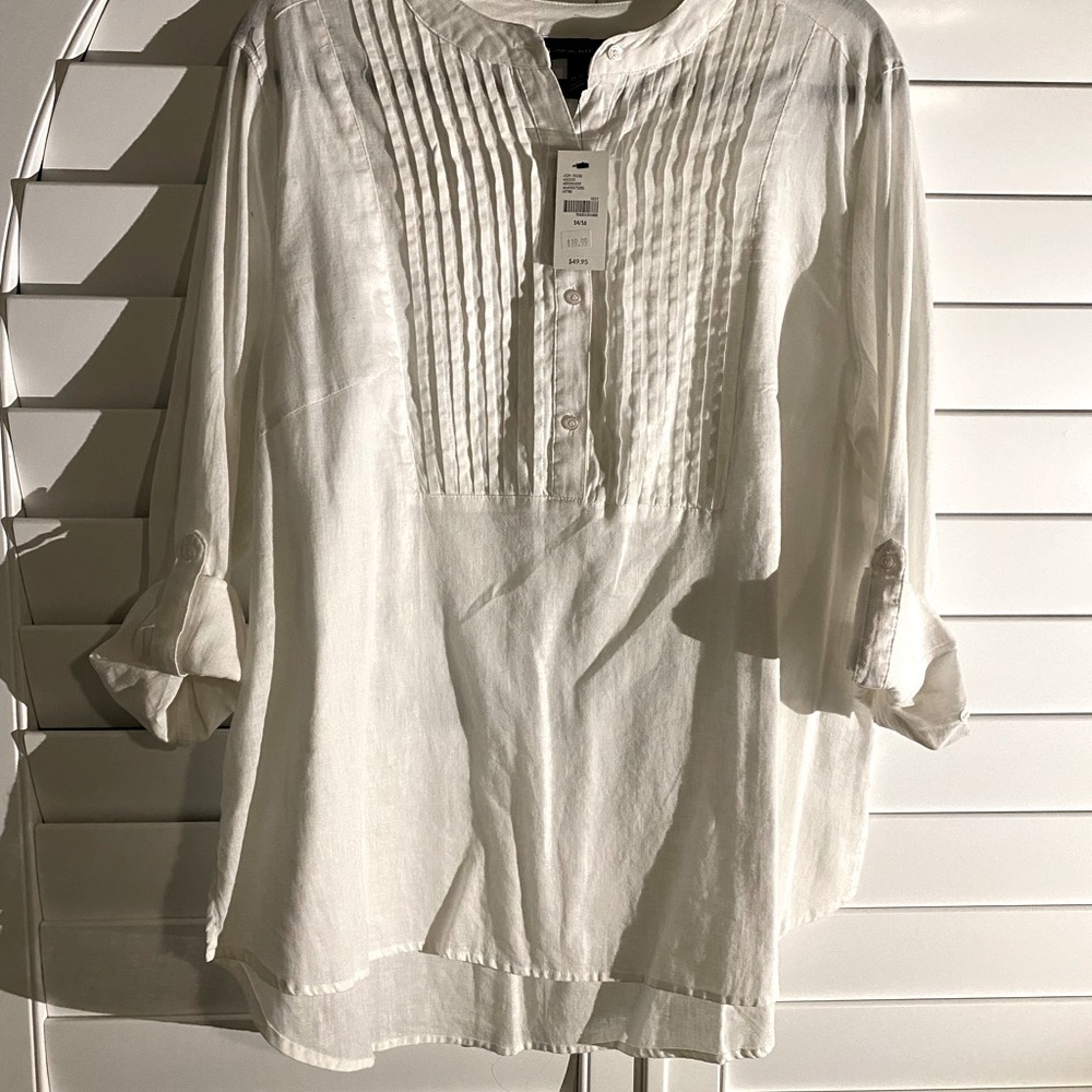 Lightweight summer shirt 14/16 Lane Bryant new with tags!